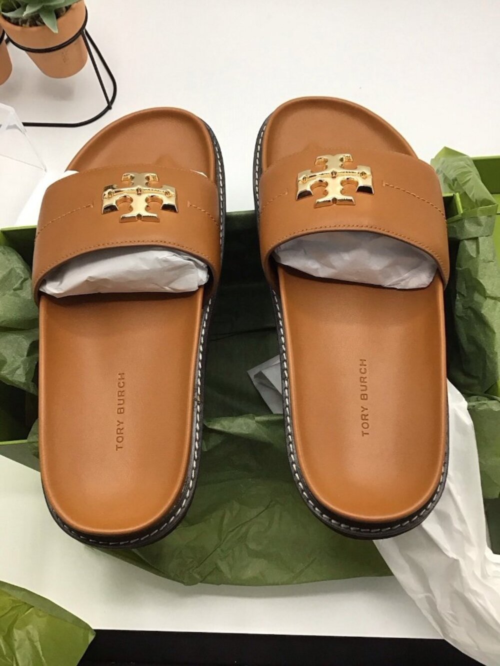 Tory Burch Everly Anatomic Lug Nappa Leather size 8  Slide Sandal/$400